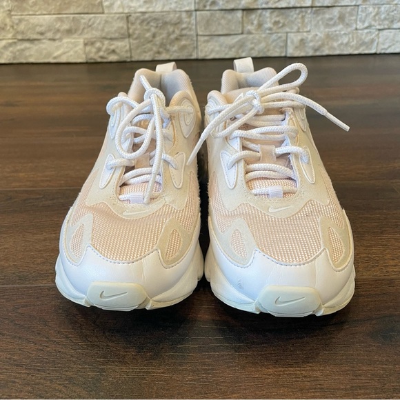 Nike Women's Air Max 200 Light Pink Size 6 - Picture 3 of 12
